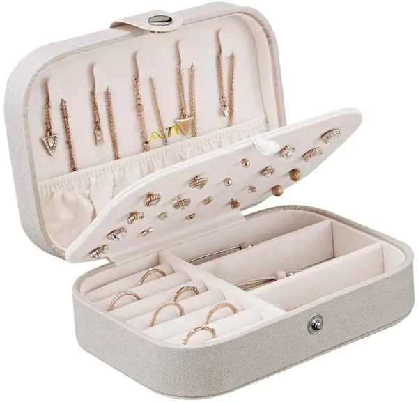 The Ultimate Guide To The Best Travel Jewelry Case For Jewelry Lovers: Protect Your Treasures In Style