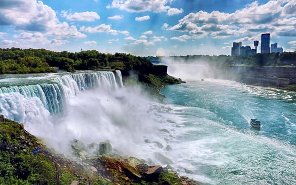 Best Time To Travel To Niagara Falls On A Budget: When To Go For The Best Deals